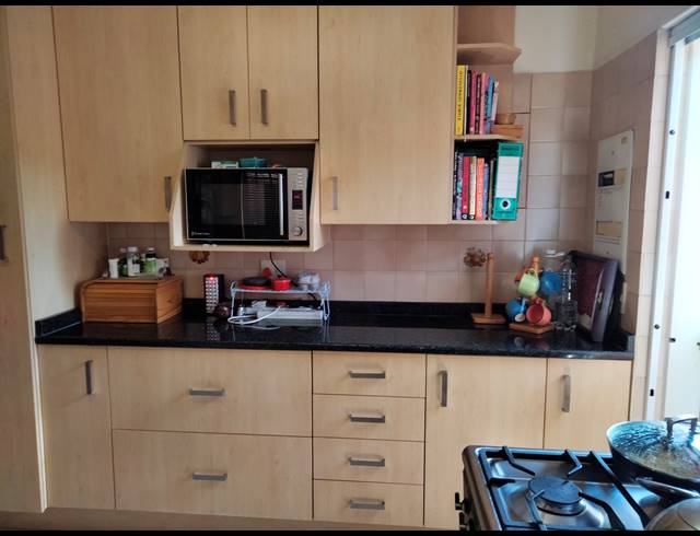 2 BEDROOM TOWNHOUSE FOR SALE IN BROMHOF